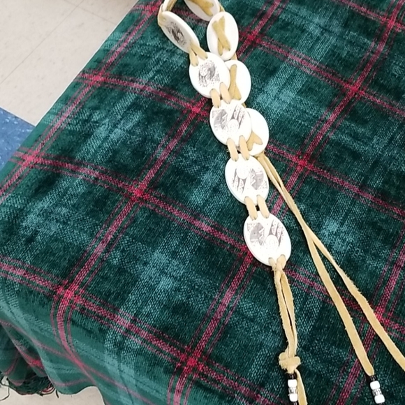 Vintage Western Style Belt - Picture 2 of 5